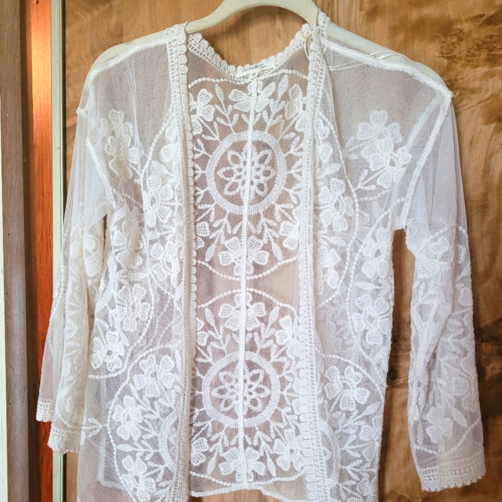 Rebellion Lace 3/4 sleeve jacket